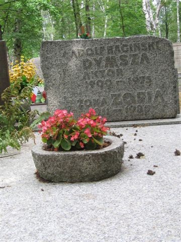 Nagrobek Adolfa Dymszy na Cmentarzu Komunalnym (d. Wojskowym) - Powązki, Warszawa, 30 lipca 2006 r.