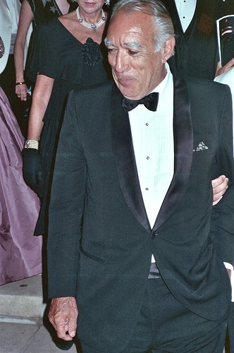 Anthony Quinn podczas rozdania nagród Emmy w 1988