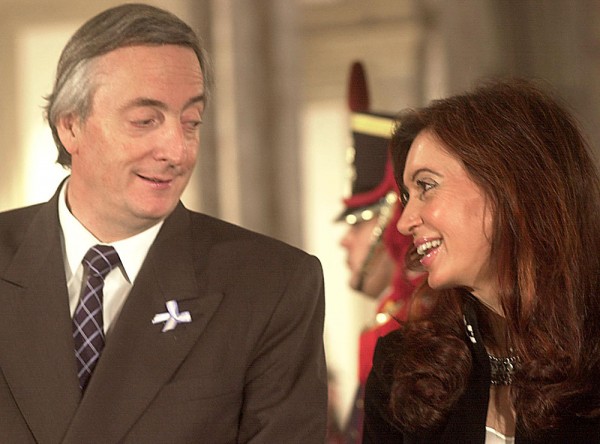 Cristina Fernandez z mężem, maj 2004.Foto: Presidencia de la Nación