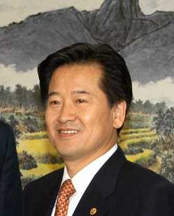 Chung Dong-young