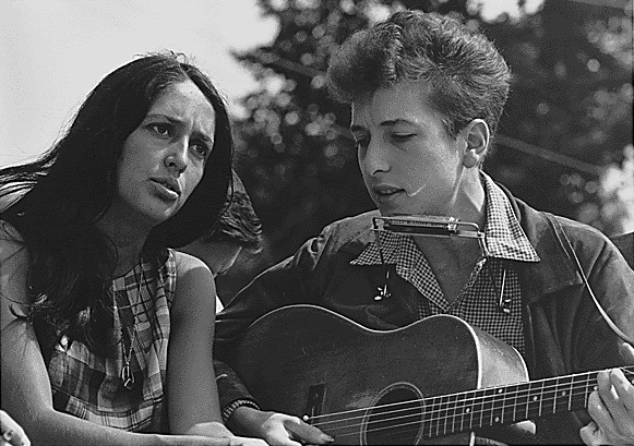 Joan Baez i Bob Dylan w 1963 roku