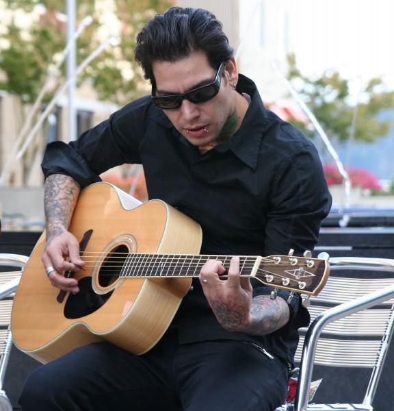 Mike Herrera