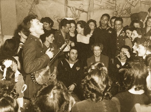 Pete Seeger w 1944 r.