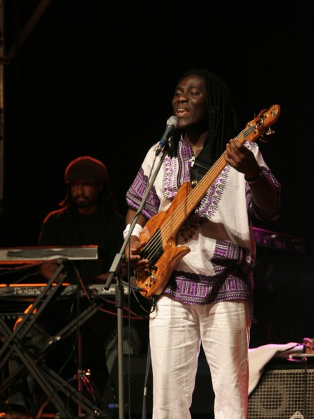 Richard Bona na koncercie w Toruniu 14 lipca 2007