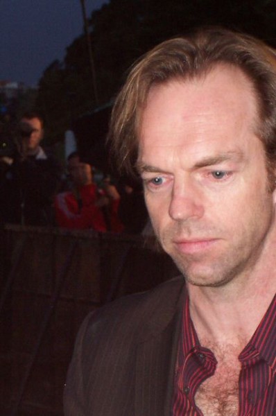 Hugo Weaving na premierze filmu Matrix - Reaktywacja (2003)