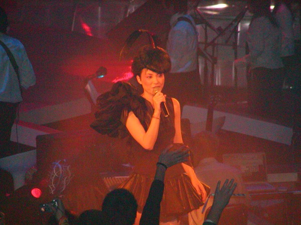 Faye Wong, Hongkong 2003