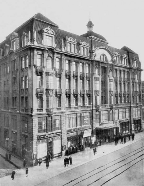 Dziś Hotel, do 1888 roku mieściła się tam fabryka Ludwika Meyera