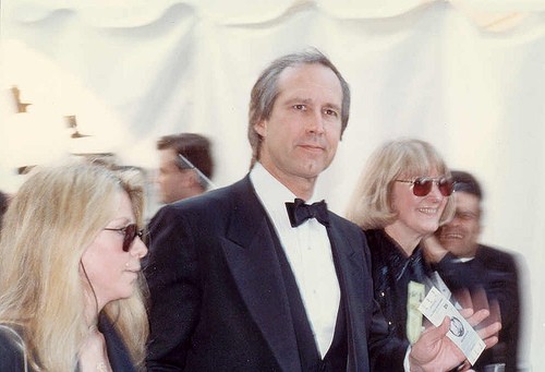 Chevy Chase podczas ceremonii rozdania Oscarów w 1990 roku