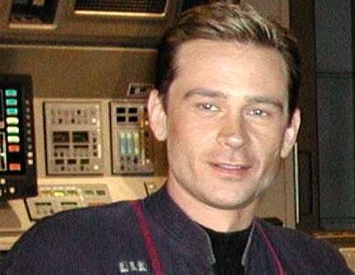 Connor Trinneer jako Komandor Tucker w serialu Star Trek: Enterprise.