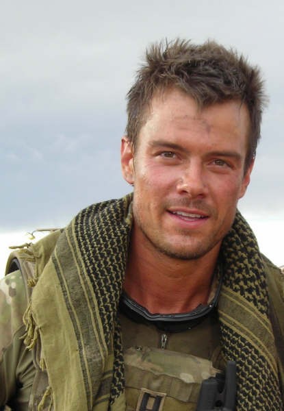 Josh Duhamel w filmie "Transformers"