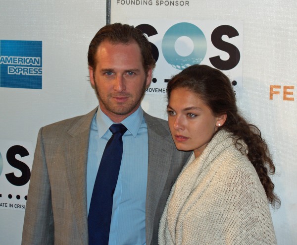 Josh Lucas i Alexa Davosfot. David Shankbone