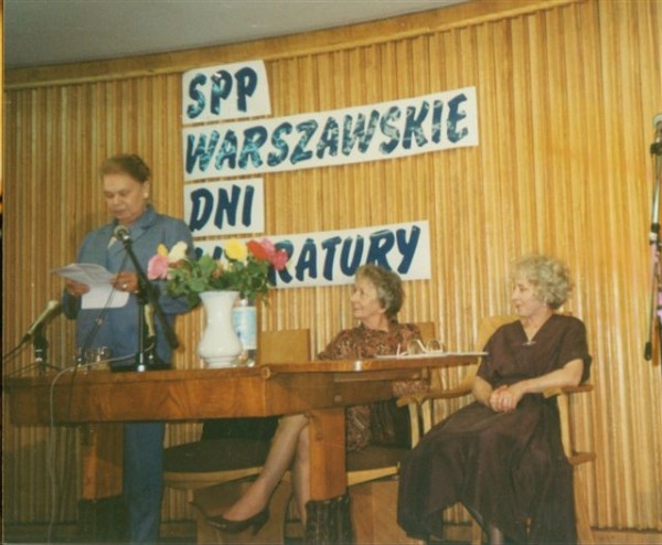 Julia Hartwig, Wisława Szymborska i Anna Polony - jedno ze spotkań organizowanych przez Stowarzyszenie Pisarzy Polskich, Warszawa, 8 maja 1993 r.