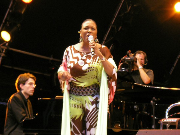 Dee Dee Bridgewater